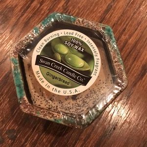 NWT 100% Soy Wax candle
